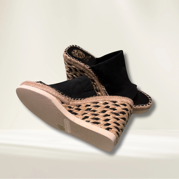 DISCOUNTED SHIPPING Vince Camuto Black and Gold Brissia Wedge Mules - Picture 4 of 4